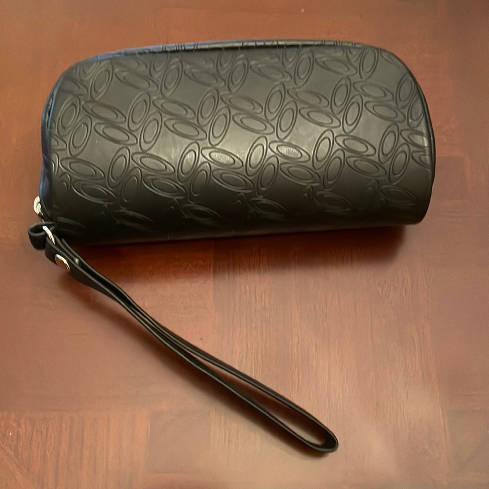 Oakley sunglass holder